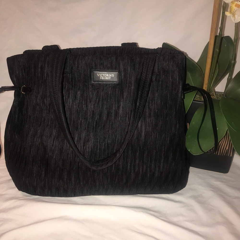 Black Victoria’s Secret tote